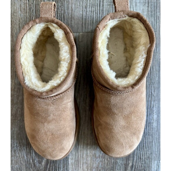 UGG Classic Ultra Mini Chestnut Fall Winter Suede Boots Booties Womens Size 6 - Picture 3 of 6